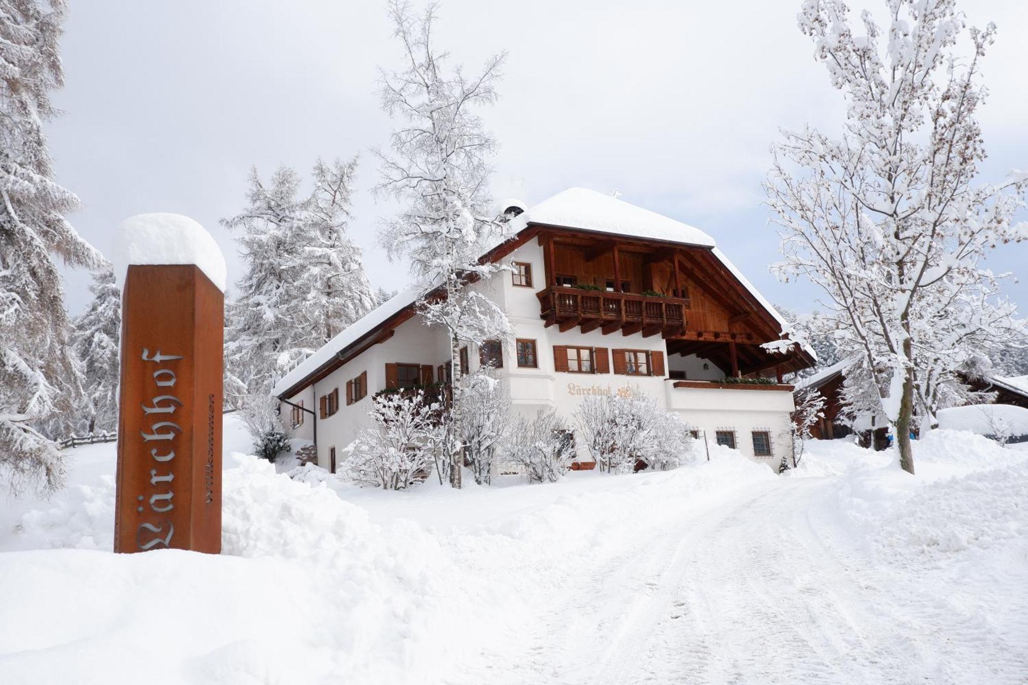 Laerchhof Villa Collalbo Exteriör bild